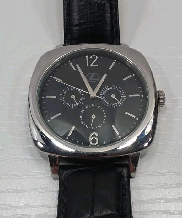 Lexus Logo Dial Chronograph Watch Silver Tone Black Leather Band New Battery 324 main image 8